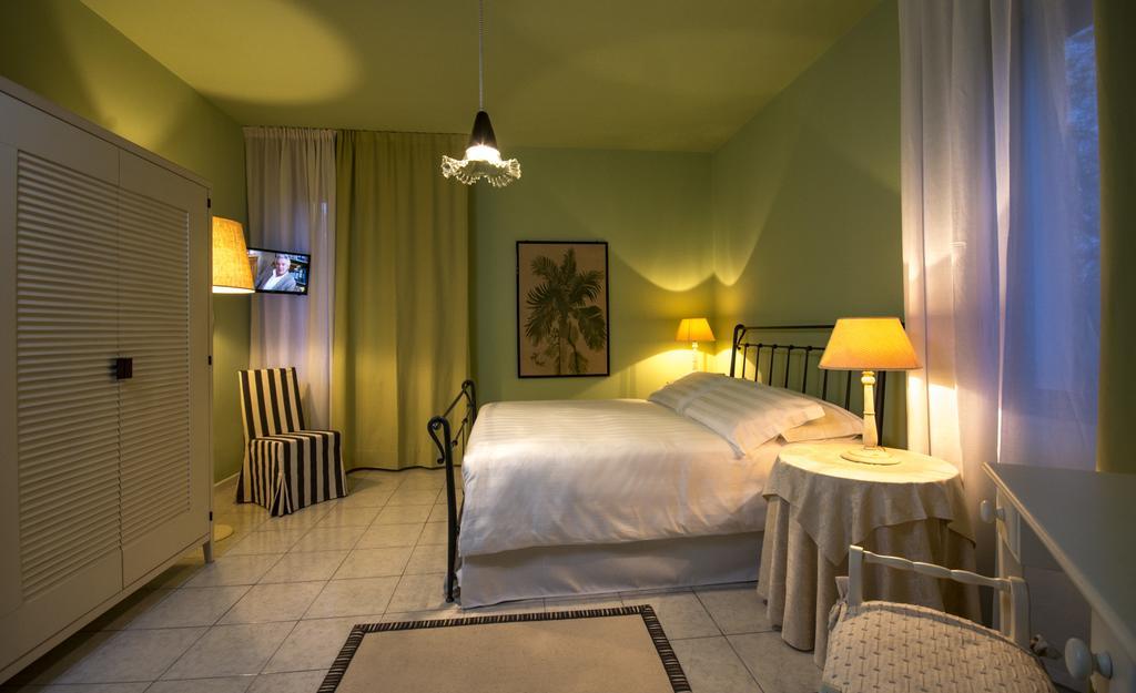 B&B Maison Biagetti Sant'Arcangelo di Romagna Værelse billede